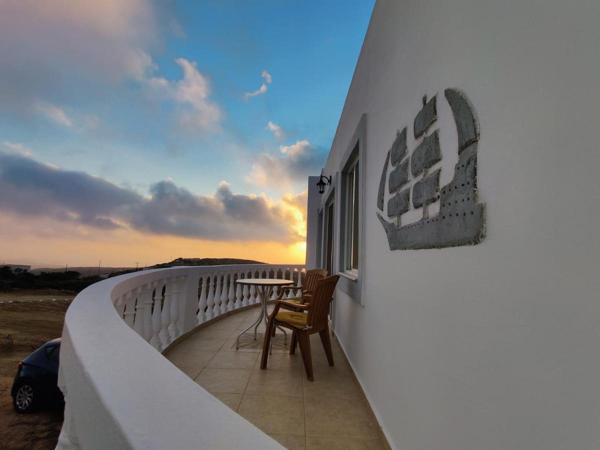 Lakena Sunset View Villa Menetaí Buitenkant foto